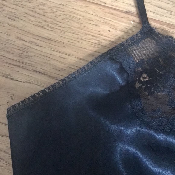 🇨🇦 FRENCH MAID | Vintage Black Satin & Lace Camisole Lingerie Tank Top Chemise - Picture 5 of 8